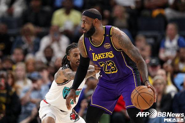 지난해 3월 멤피스 원정에 나선 르브론의 모습. 사진=ⓒAFPBBNews = News1