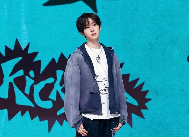 킥플립 동현. JYP엔터테인먼트 제공