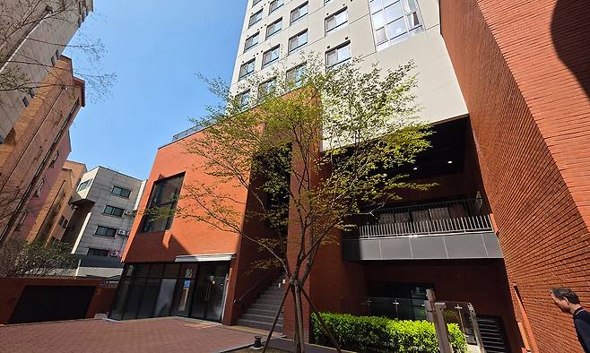 서울 마포구 노고산동에 위치한 ‘맹그로브 신촌’. 신진영 기자