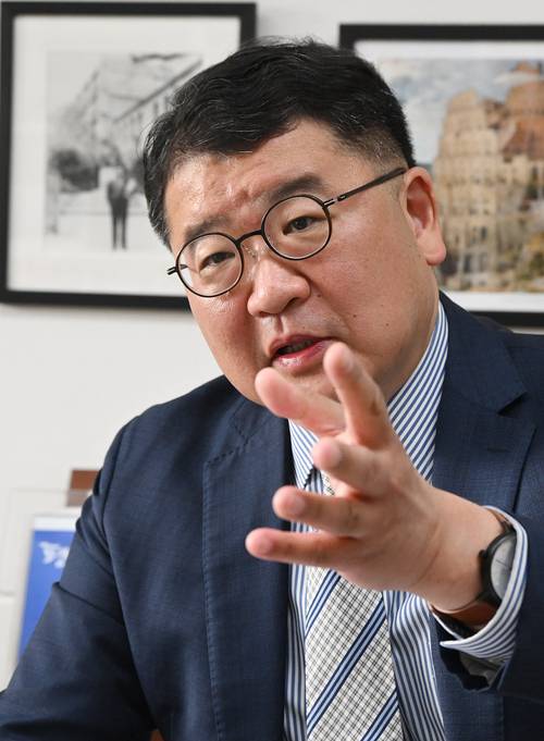 최종건 연세대 정치외교학과 교수가 6일 서울경제신문과 인터뷰에서  “ 비핵화 논의가 배제된 북미회담은 외교적 성과로 인정받기 어렵다”고 지적했다. 오승현 기자