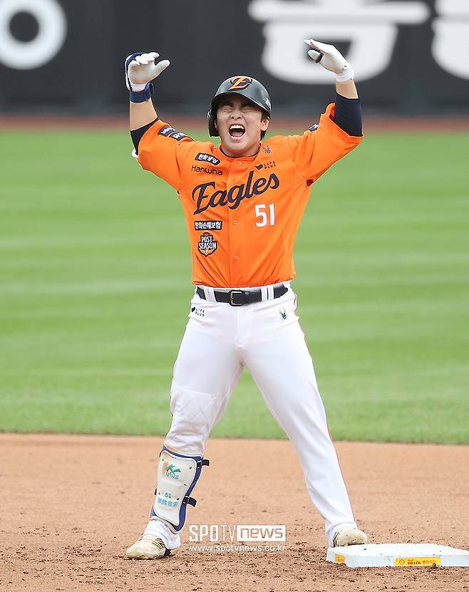 ▲ 올 시즌 초반 절정의 타격감으로 좋은 스타트를 끊은 문현빈 ⓒ곽혜미 기자