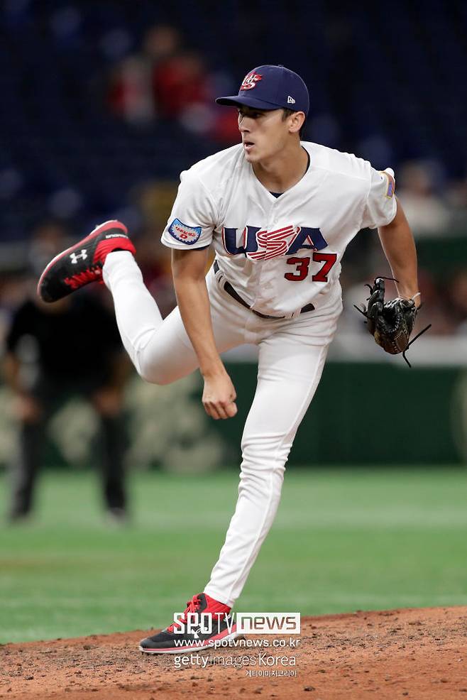 ▲ 한국계 2세로도 잘 알려진 노아 송은 2019년 프리미어12에서 강렬한 구위를 선보이며 큰 기대를 모은 특급 유망주 출신이다