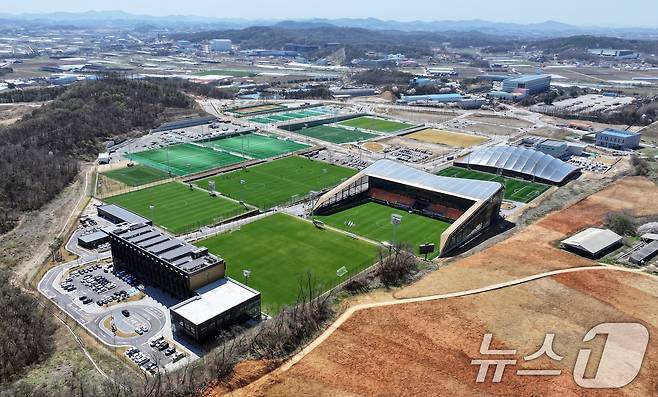 7일 충남 천안 서북구에 공식 개관한 코리아풋볼파크 전경. 2026.4.7 ⓒ 뉴스1 구윤성 기자