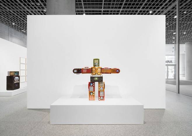 백남준: Rewind / Repeat 전시 전경. 가고시안