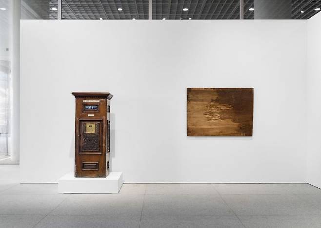 백남준: Rewind / Repeat 전시 전경. 가고시안