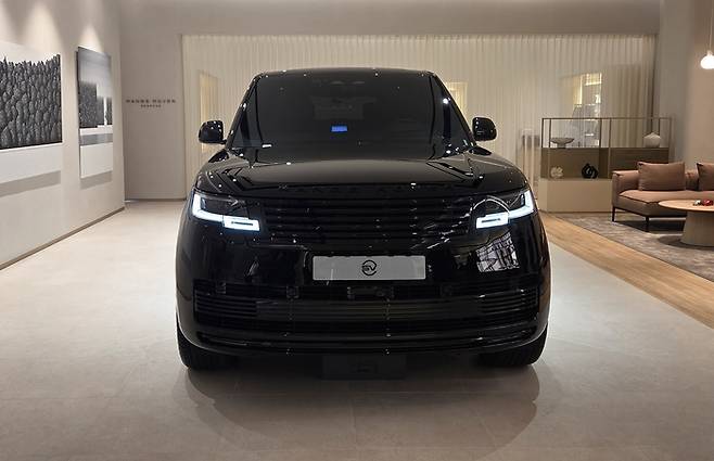 레인지로버 SV 블랙 [사진촬영=최기성 매경 디지털뉴스룸 기자]