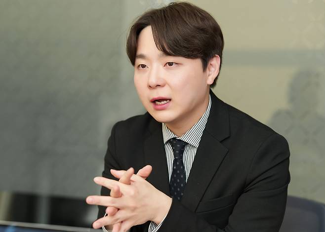 이도현 갈더마코리아 에스테틱 사업부 마케팅 팀장이 강남구 대치동 갈더마코리아 사옥에서 매일경제와 인터뷰를 하고 있다. [갈더마코리아]
