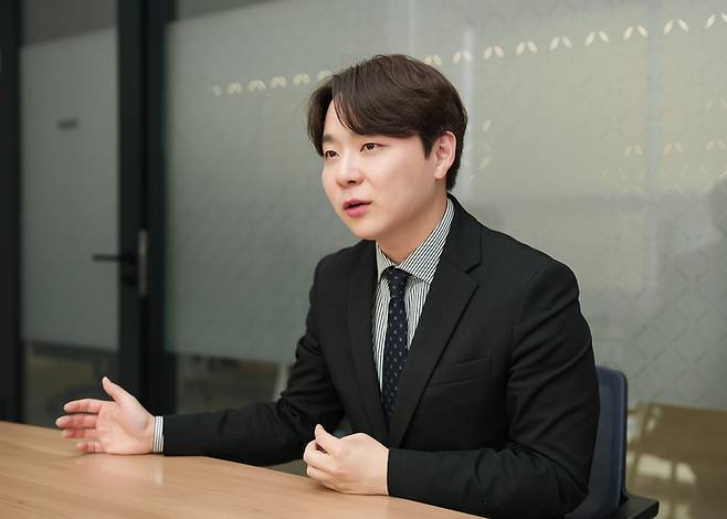 이도현 갈더마코리아 에스테틱 사업부 마케팅 팀장이 강남구 대치동 갈더마코리아 사옥에서 매일경제와 인터뷰를 하고 있다. [갈더마코리아]
