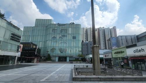 옛 롯데영플라자 건물 [연합뉴스 자료사진}