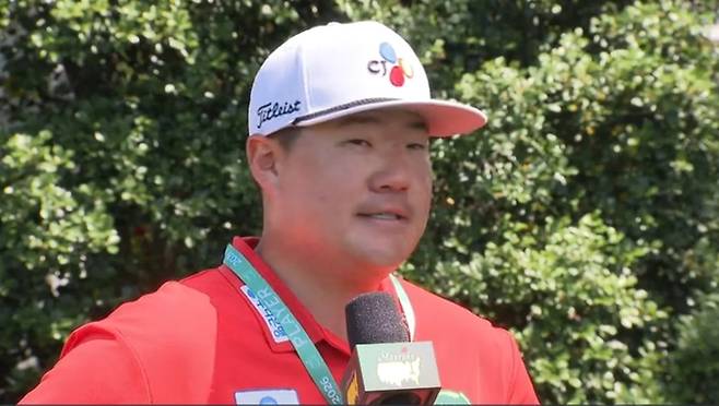 임성재가 마국 조지아주 오거스타 내셔널 골프클럽에서 열리는 마스터스 토너먼트 대회 전 인터뷰를 하고 있다. 사진 | 대회조직위