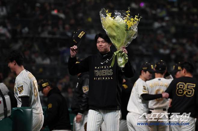 한신 우완 사이키가 7일 야쿠르트를 상대로 8회까지 16탈삼진을 기록했다. 센트럴리그 한 경기 최다 탈삼진 타이기록이다. 사진캡처=한신 타이거즈 SNS