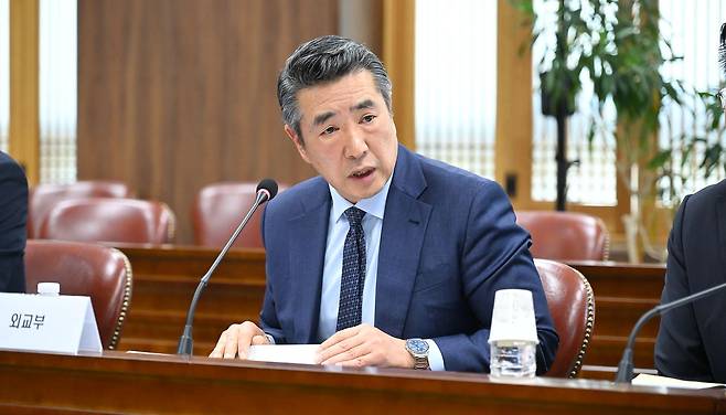 외교부는 지난 1월 9일 임갑수 한미원자력협력 정부대표 주재로 관계부처회의를 개최하고, 평화적·상업적 목적의 농축·재처리 역량 확보를 위한 '한·미 원자력 협력 범정부협의체(TF)'를 공식 출범했다고 밝혔다. 외교부