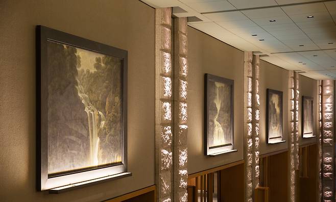 Waterfall paintings displayed at Grand Hyatt Seoul's lounge [GRAND HYATT SEOUL]