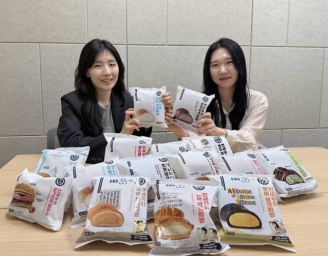 연세유업 디저트BM 최지은(왼쪽)과 연세유업 디저트R&D 담당 박수지. 연세유업