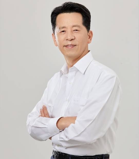 한희 서울미디어대학원대학교 총장. 그는 카이콘 주최 배경과 관련해 “대학의 전문 교육 역량과 산업계의 실천적 기술이 만나 탄생한 이번 영화제가 글로벌 콘텐츠시장의 새로운 출발점이 될 것”이라고 했다.