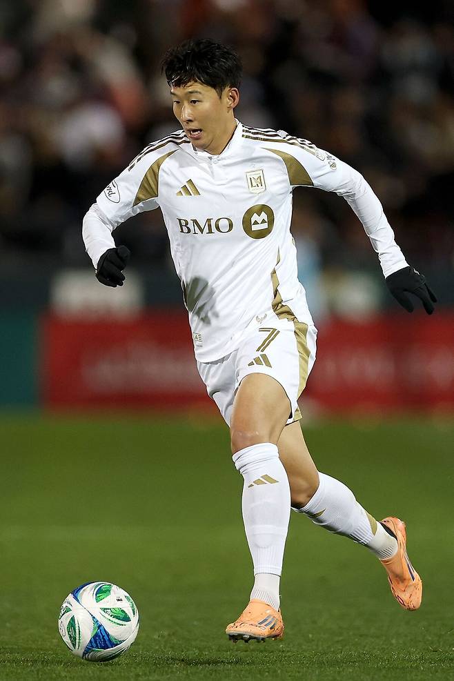 미국 메이저리그사커(MLS) 역사를 새로 쓴 손흥민(34·LAFC).&nbsp;G커머스 시티=AFP연합뉴스&nbsp;