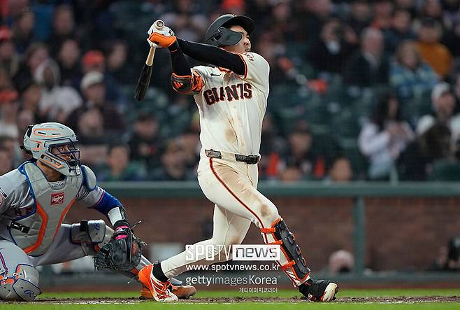 ▲ 8일 필라델피아와 경기에서 선발 제외된 이정후는 경기 후반에 대타로 들어갔다