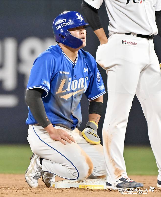 3일 오후 수원KT위즈파크에서 열린 '2026 신한 SOL Bank KBO리그' 삼성 라이온즈와 KT 위즈의 경기, 9회초 무사 1루 삼성 류지혁이 2루 도루에 성공하고 있다. 엑스포츠뉴스 DB