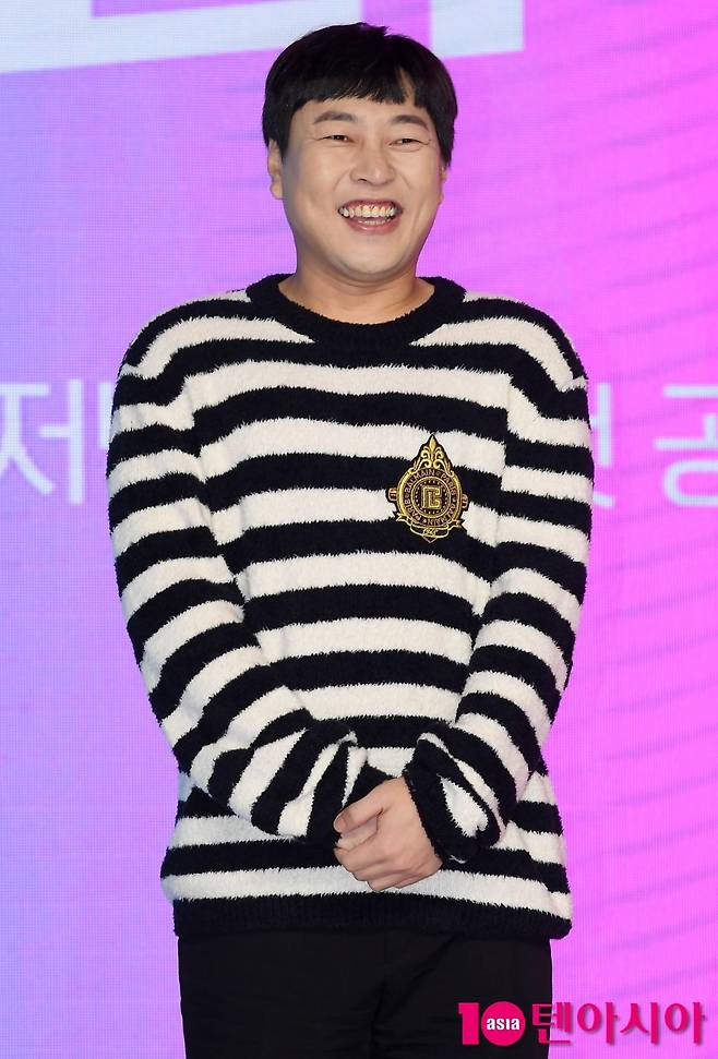 코미디언 이진호가 뇌출혈로 쓰러져 중환자실에서 치료받는 중이라고 전해졌다./사진=텐아시아DB
