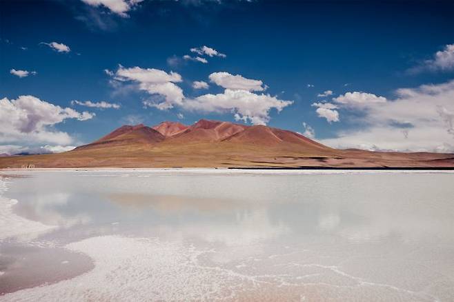 아르헨티나 옴브레 무에르토 노스 염호 전경/제공=포스코홀딩스