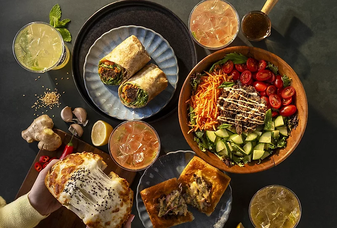 파리바게뜨가 최근&nbsp;미국 전역 매장에서 한국식 바비큐를 테마로 한 신규 식사 메뉴 라인업을 출시했다. (사진=파리바게뜨 미주법인)