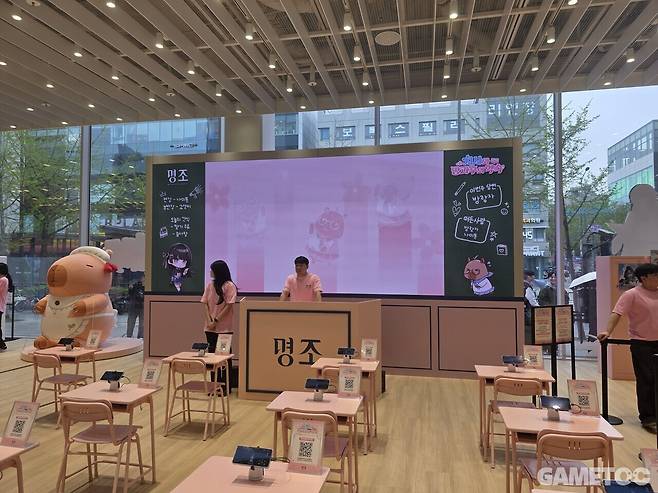 1층 한가운데 있는 S26 체험존 (사진= 서동규 기자)