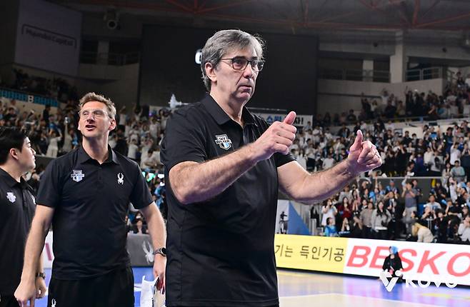 필립 블랑 감독. 사진 | 한국배구연맹