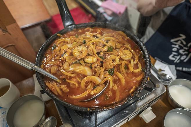 식당 옹골찬의 낙곱새. 최갑수 제공