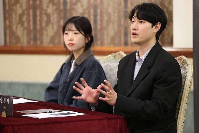 소설가 천선란(왼쪽)과 연출가 장한새. 예술의전당 제공