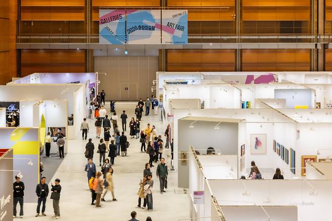 2026 화랑미술제 전경. 한국화랑협회 제공