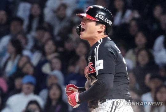 LG 오지환 그라운드 홈런 '포효' / 사진=연합뉴스