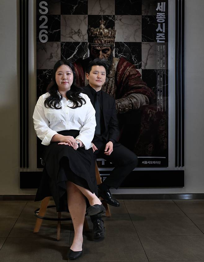 오페라 ‘나부코’ 에 출연하는 바리톤 최인식, 소프라노 최지은. 이상섭 기자