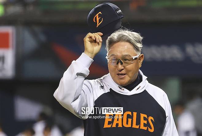 ▲ 팀의 차세대 리드오프로 오재원을 눈여겨보며 꾸준하게 기회를 주고 있는 김경문 한화 감독 ⓒ곽혜미 기자