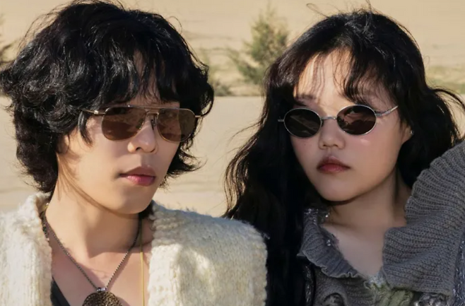 긴 슬럼프를 이겨내고 따뜻한 노랫말로 돌아온 악뮤 남매&nbsp;