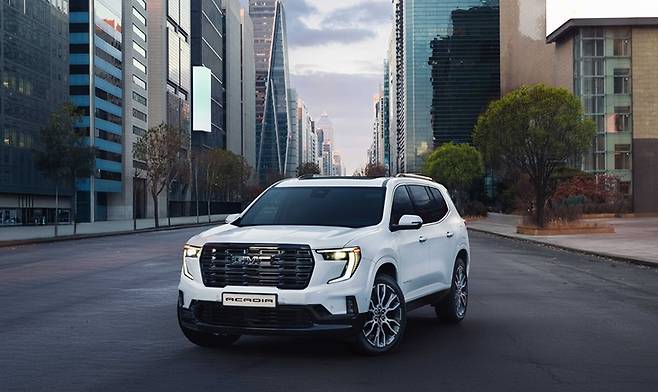 ▲한국지엠의 GMC 프리미엄 SUV·픽업 모델 '아카디아' 앞모습. 사진=한국지엠