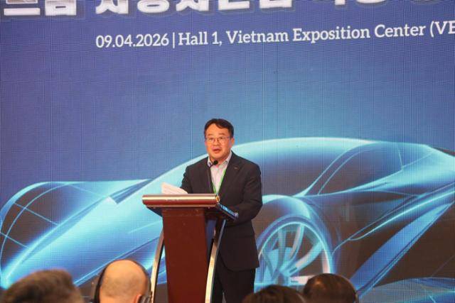 베트남 자동차 산업 육성 정책간담회에서 발표를 하고 있는 구본경 코트라 동남아대양주지역 본부장. 코트라 제공