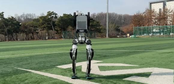 박해원 교수팀의 휴머노이드 로봇 [사진=KAIST]