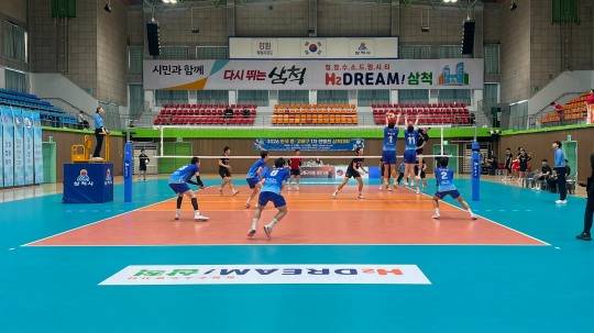 10일 제천산업고-광주전자공고 예선 경기 [한국중고배구연맹 제공]