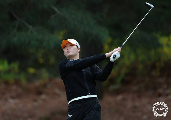 티샷을 하고 있는 방신실. 사진 제공=KLPGA