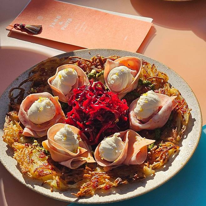 최화정이 단골이라고 소개한 레스토랑 ‘장앤페이스트 익선’. 사진 네이버 지도 장앤페이스트 익선 업체 등록 사진