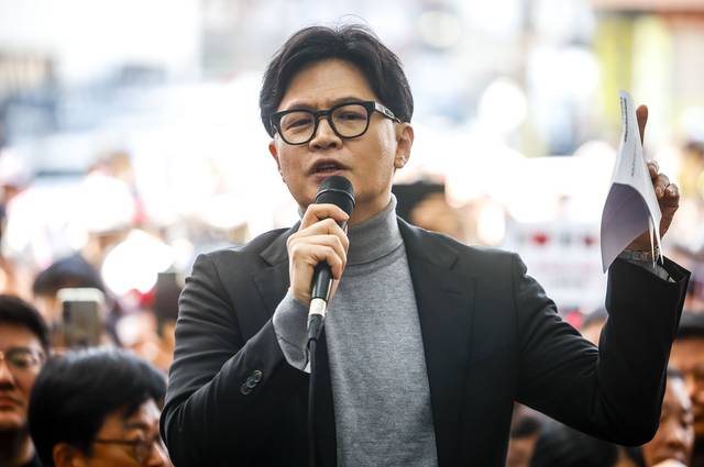 한동훈 전 국민의힘 대표가 지난달 22일 서울 동대문구 경동시장을 방문해 발언하고 있다. 연합뉴스