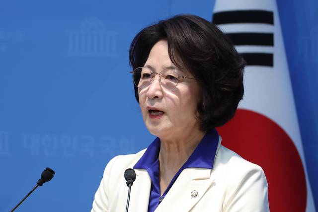 뉴시스
