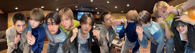 코르티스, 젠지 감성 폭발..기발한 '파노라마' 앵글