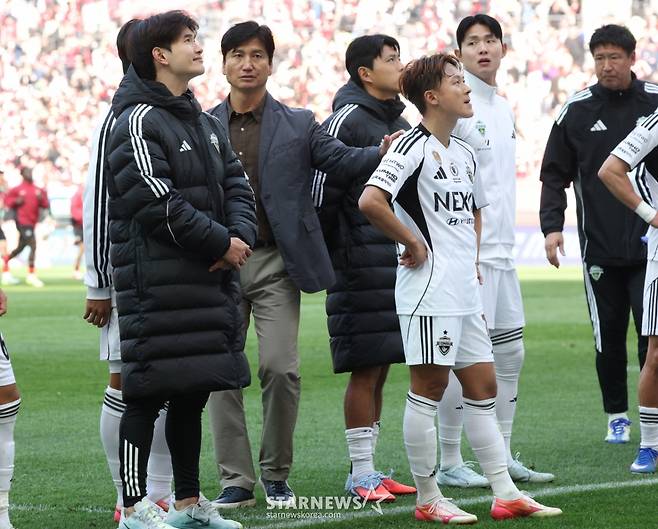 [B하인드★] 실바의 우승 부적, 송민규-야잔 제치고 클리말라 발에 철썩! 3,205일 상암 징크스 깬 FC서울 극장골!