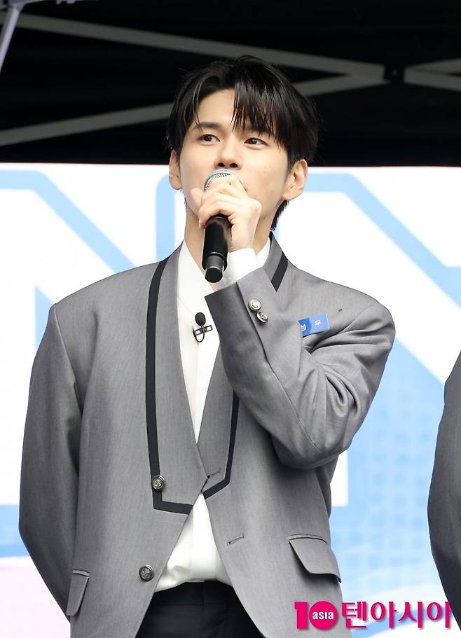 옹성우가 워너블과의 다음 만남이 실내에서 이뤄지길 바란다고 밝혔다./사진=텐아시아DB