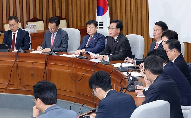 송언석 국민의힘 원내대표가 지난 10일 국회에서 열린 원내대책회의에서 발언하고 있다. [연합뉴스]