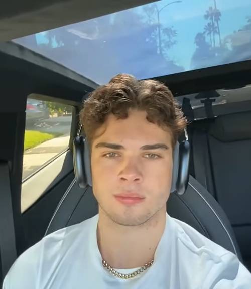 인플루언서 클래비큘러/사진=유튜브