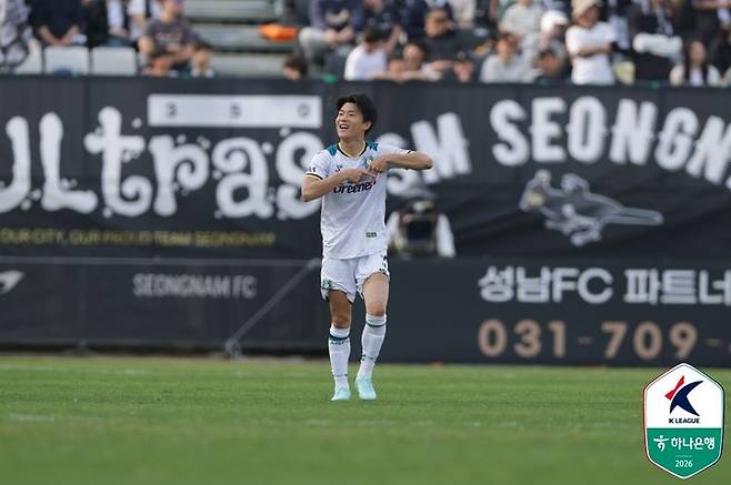 [서울=뉴시스] 프로축구 K리그2 안산그리너스의 류승우. (사진=한국프로축구연맹 제공) 2026.04.12. photo@newsis.com *재판매 및 DB 금지