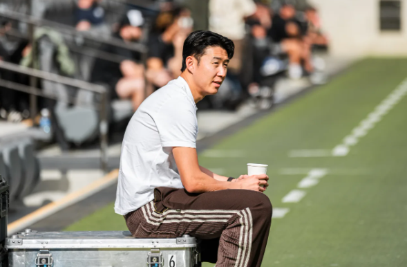 ▲ 손흥민은 득점과 전개, 압박, 공간 창출까지 공격 전반을 지배하며 팀의 흐름 자체를 설계했다. 경기 내내 상대 수비는 손흥민의 움직임에 끌려다녔고, 공을 잡을 때마다 경기장의 공기가 요동쳤다. 그런 손흥민이 없자 LAFC는 첫 패배를 당했다. ⓒ LAFC