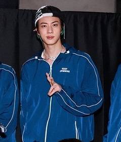 방탄소년단 진, 월드투어에서 기안장 남매들과 재회..코쿤 "그저 빛"